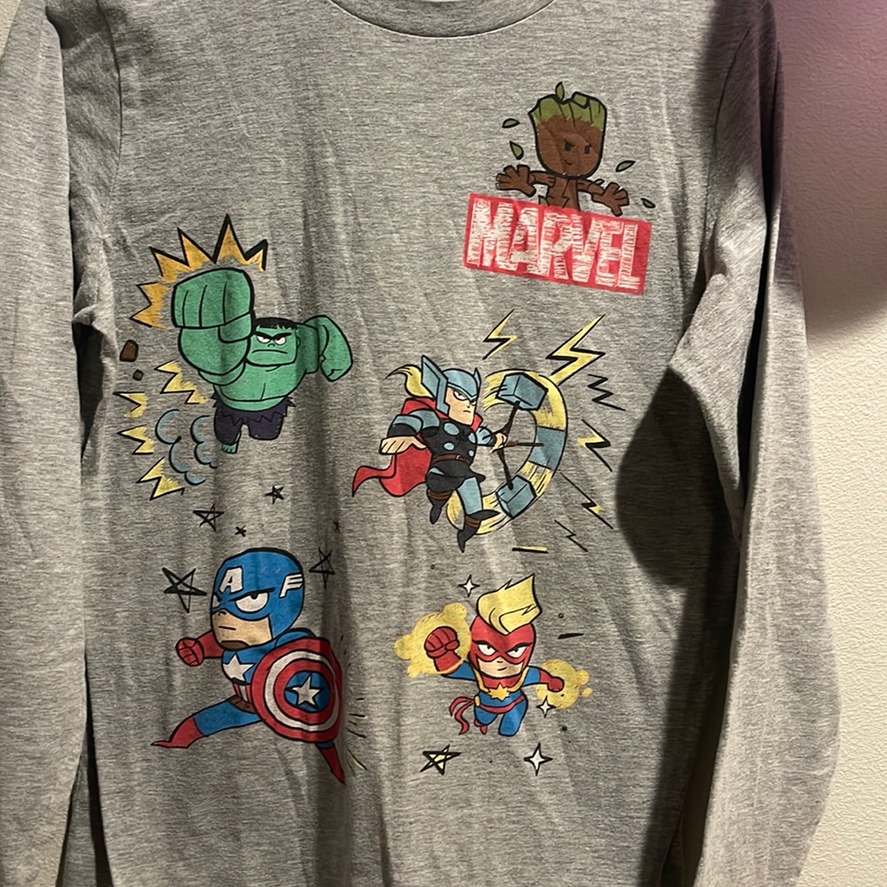 Good quality shirt Marvel fans